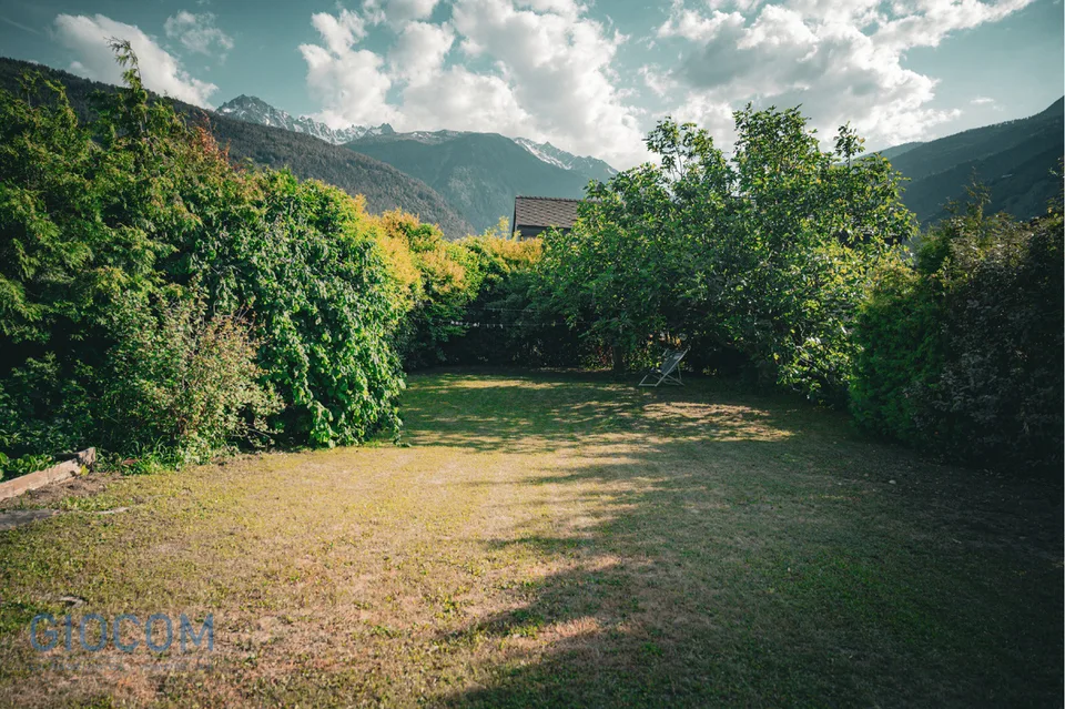 Villa familiare con giardino, a due passi dalla stazione di Martigny