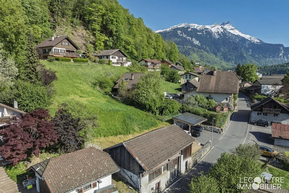 Antagnes / Ollon - Terrain à bâtir de 893 m2 avec couvert à voitures