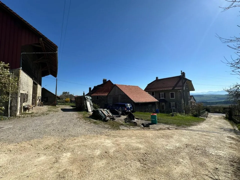 VUE SUPERBE ! BELLE MAISON FAMILIALE AVEC GRAND JARDIN  CONSTRUCTIBLE - FONTAINE
