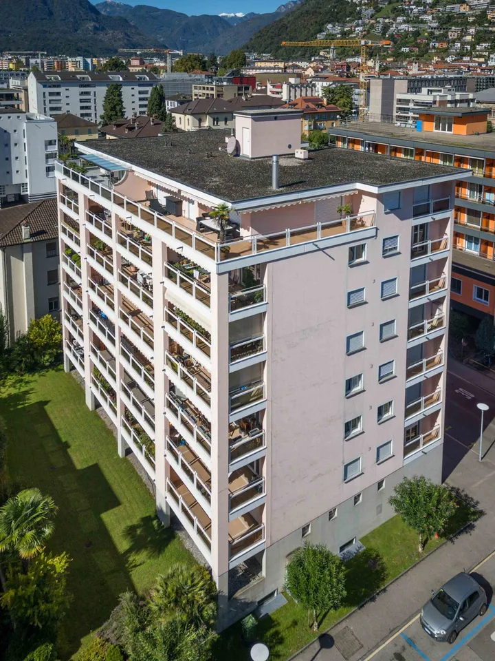 Vente au centre de Locarno - Vaste et lumineux appartement attique (également résidence secondaire) – photo 26 sur 29