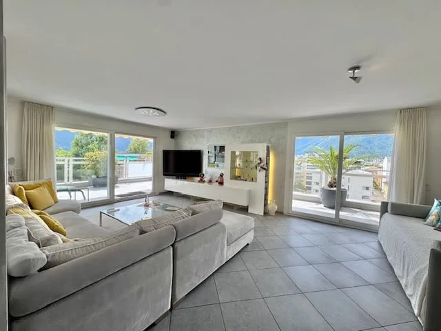 Vente au centre de Locarno - Vaste et lumineux appartement attique (également résidence secondaire) – photo 25 sur 29