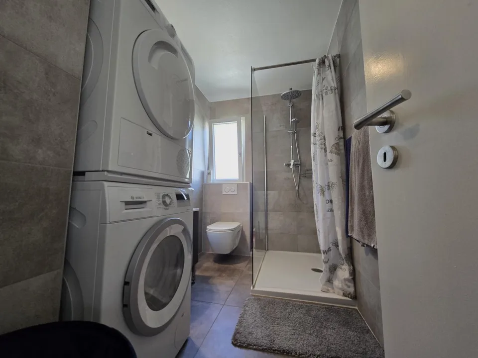 Appartement de 3.5 pces refait à neuf + garage et place de parc : rendement immédiat !
