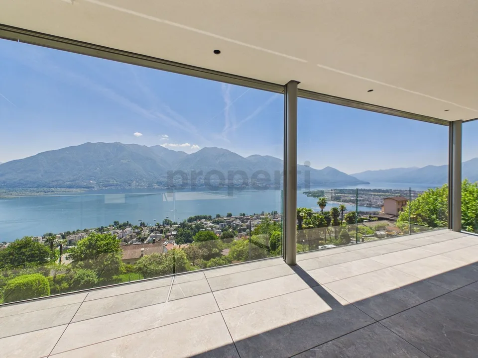 Attico di lusso con vista panoramica a Brione sopra Minusio – foto 28 di 32