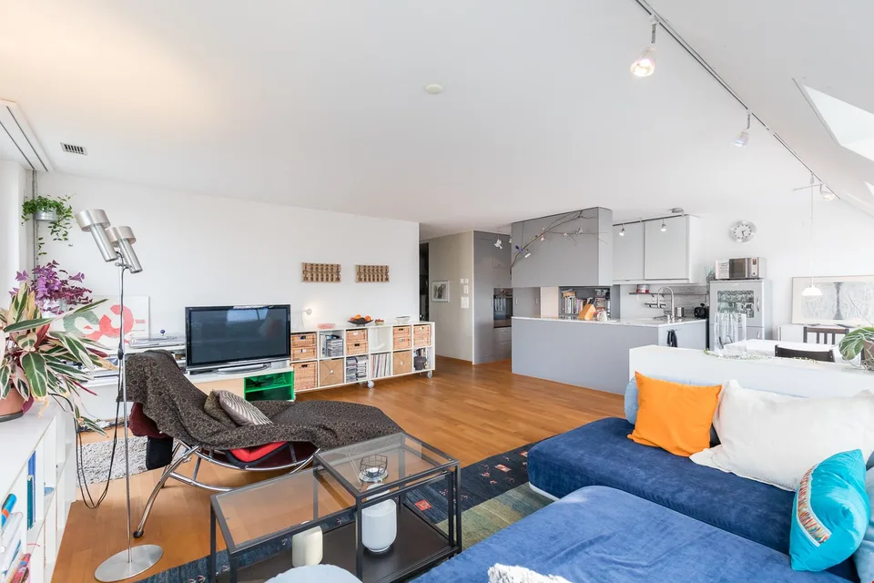 Moderne 5.5-Zimmer-Maisonettewohnung in Fahrweid