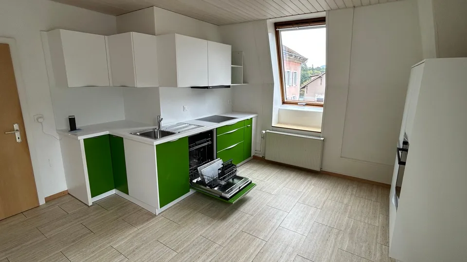 Wohnung mit 3,5 Zimmern im Zentrum von Malleray