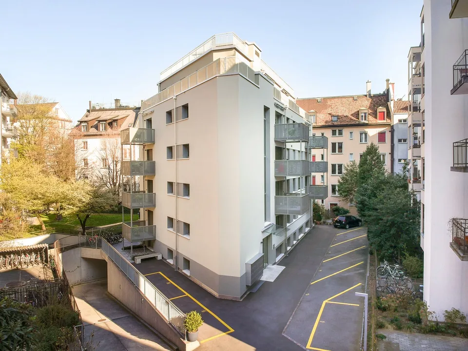 Appartamento moderno di 2,5 locali arredato con balcone a Zurigo Wiedikon – foto 9 di 9