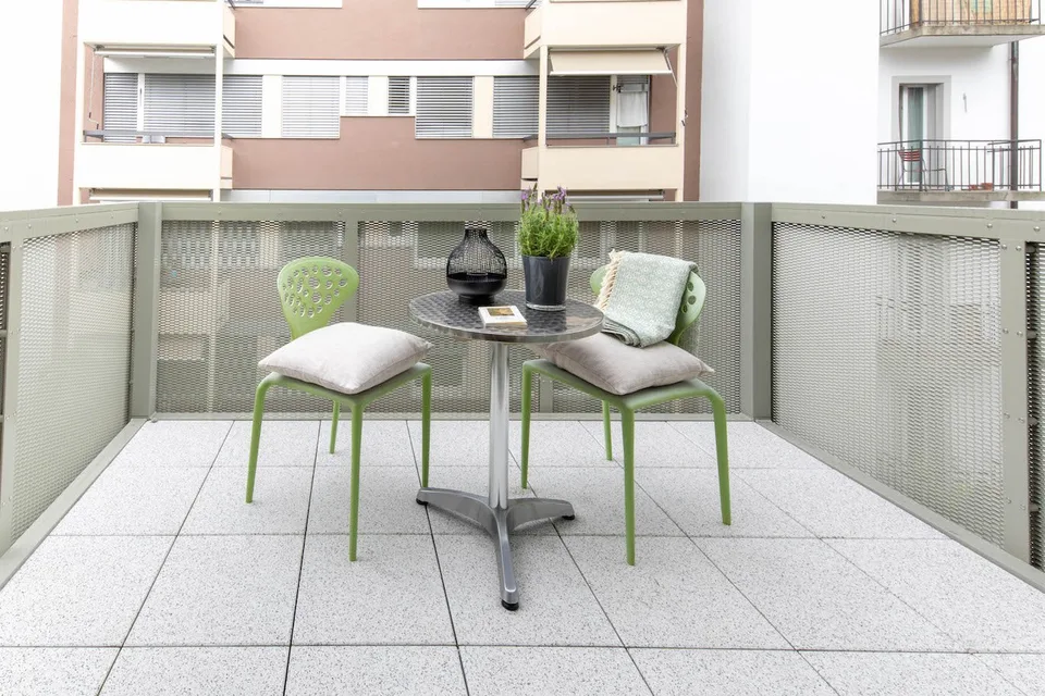 Appartamento moderno di 2,5 locali arredato con balcone a Zurigo Wiedikon – foto 8 di 9