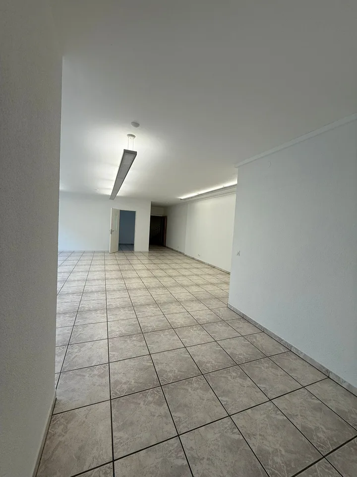 Gewerbefläche im Herzen von Kleinbasel mit Parkmöglichkeiten