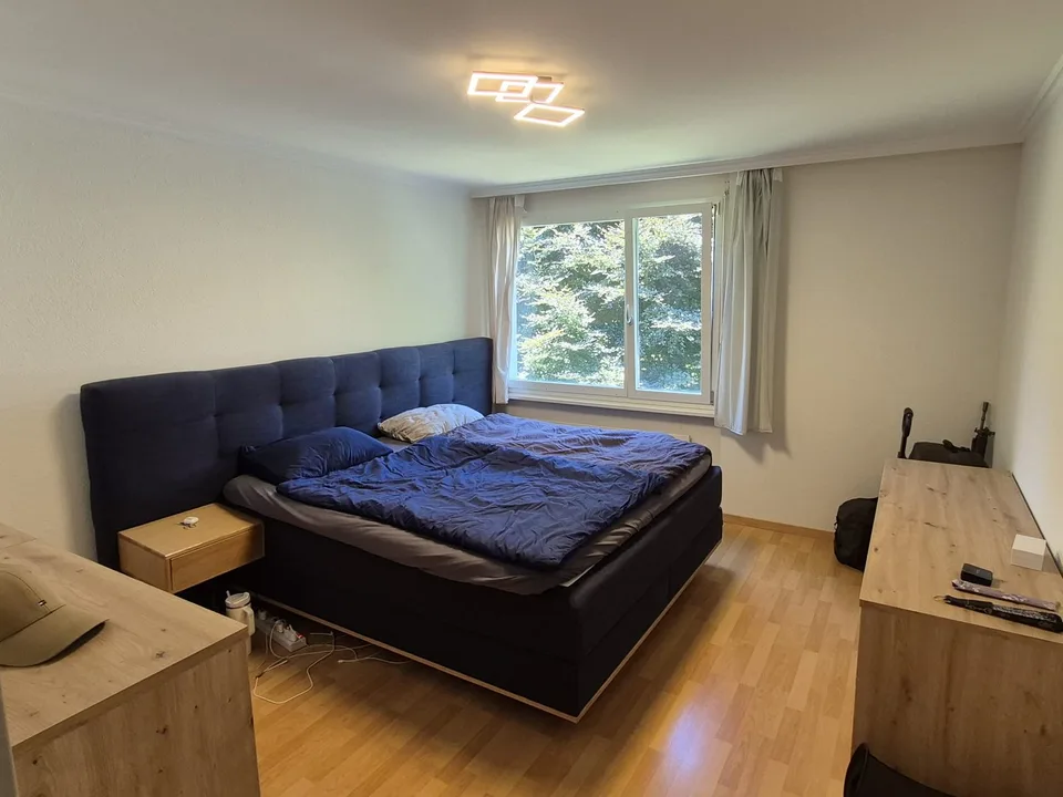 Appartamento luminoso 4.5 locali con balcone in una zona tranquilla – Alpnach Dorf