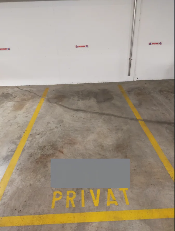 Einstellplatz in öffentlicher Tiefgarage zu vermieten
