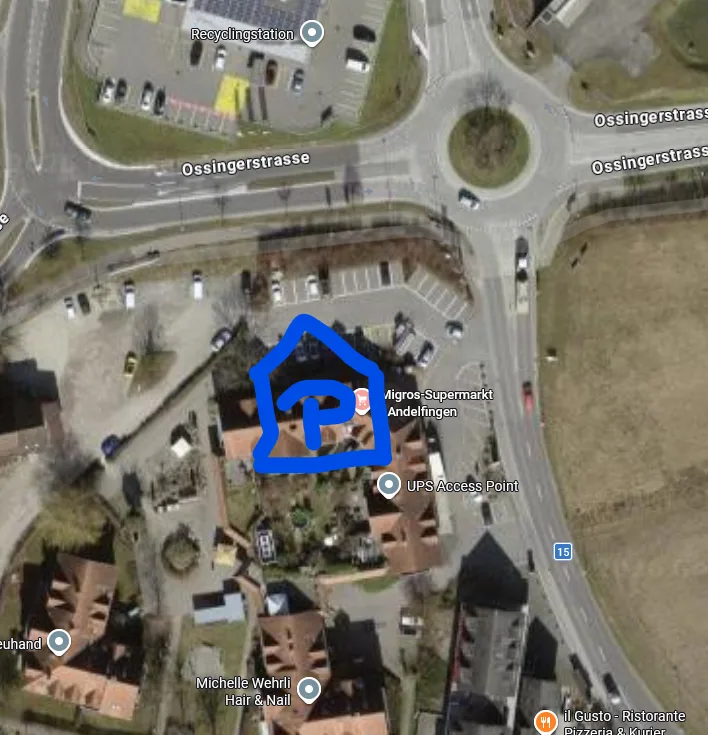 Einstellplatz in öffentlicher Tiefgarage zu vermieten