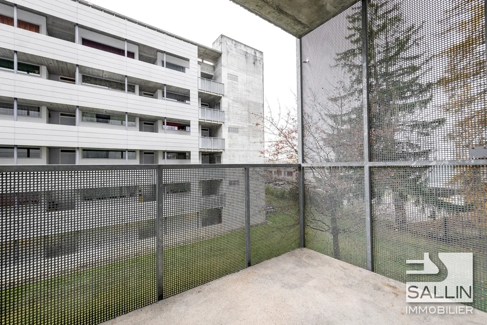 APPARTEMENT DE 3½ PIECES AVEC BALCON DANS LE QUARTIER DU TORRY