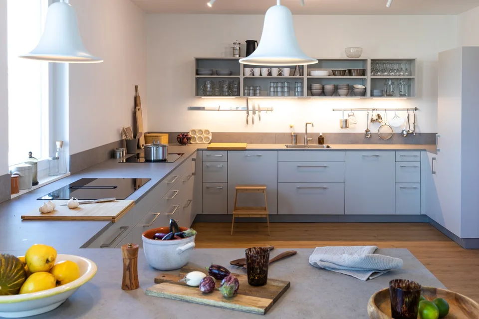Zürich-Kloten | Private Suite mit eigenes Bad : All-inclusive Coliving