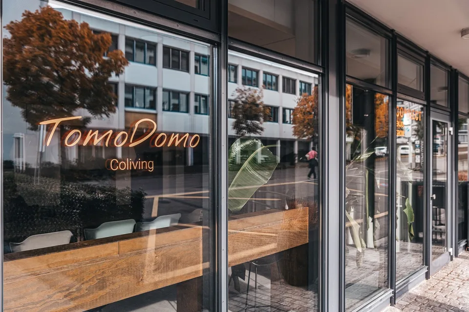Zürich-Kloten | Private Suite mit eigenes Bad : All-inclusive Coliving – foto 16 di 25