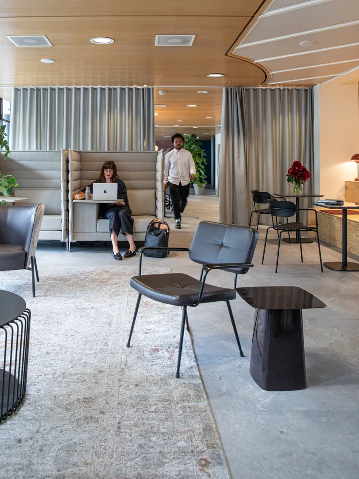 Zürich-Kloten | Private Suite mit eigenes Bad : All-inclusive Coliving