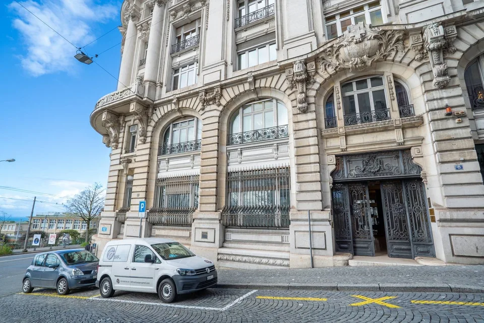 Unique area in the city center of 517 m2 in arcades