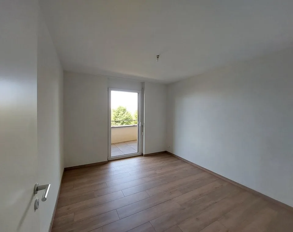 Wohnung mit 3,5 Zimmern im 1. Stock