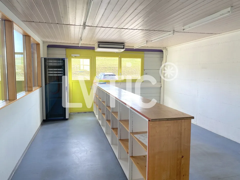 Werkstatt, Lager, Büros von 636 m2 zu vermieten in Romont – Foto 6 von 9