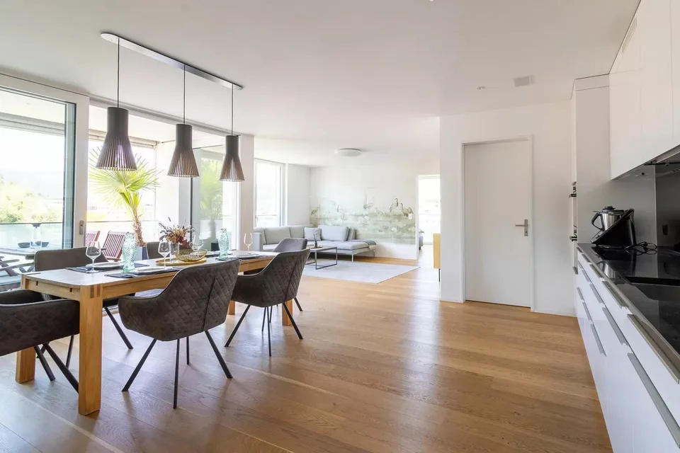 Möbliertes Wohnen mit Weitblick – Exklusive 3.5-Zimmer-Wohnung in Luzern – Foto 7 von 17