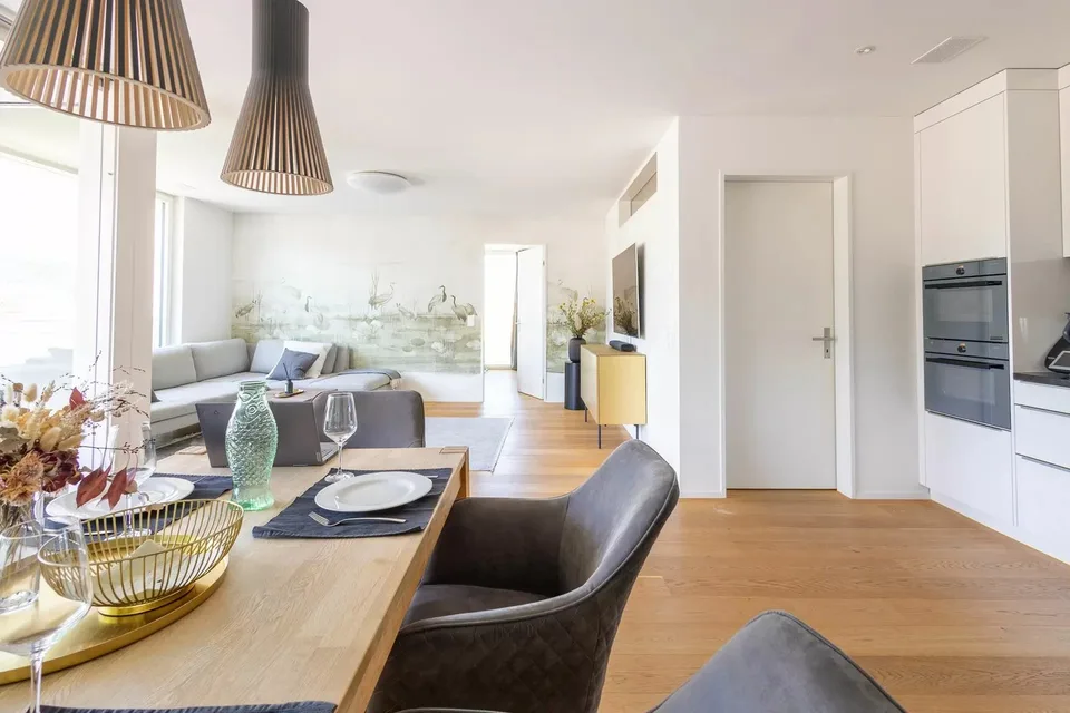 Möbliertes Wohnen mit Weitblick – Exklusive 3.5-Zimmer-Wohnung in Luzern – Foto 6 von 17
