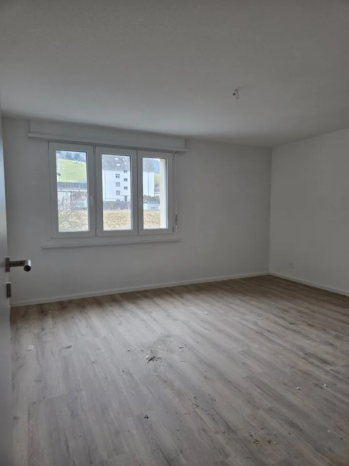 Charmant appartement 3.5 pièces avec vue panoramique à Sonceboz-Sombeval