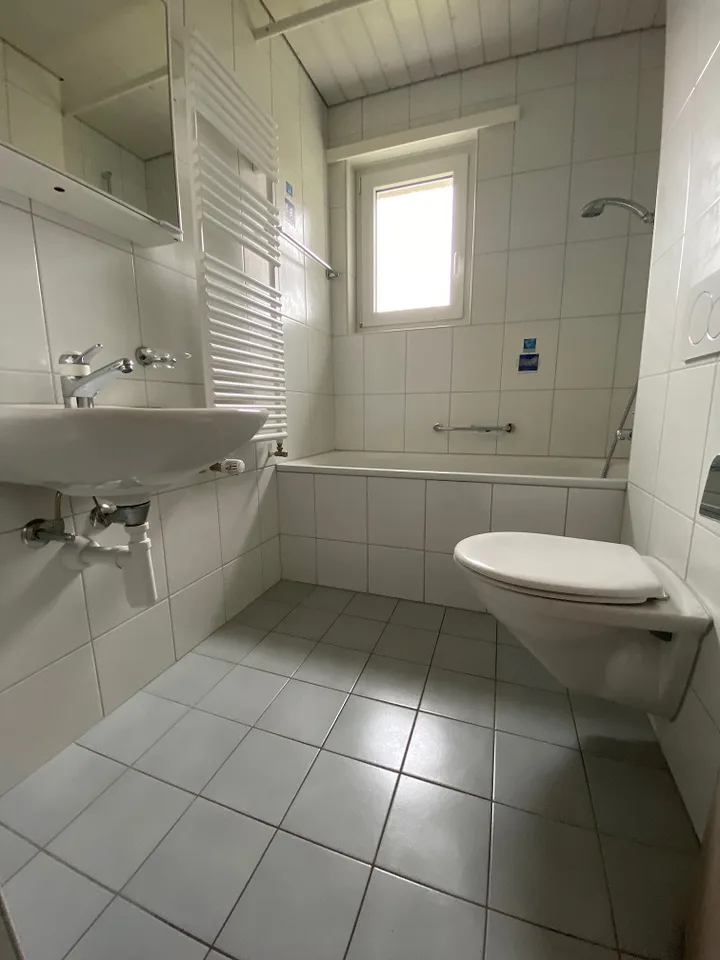 Appartamento di 4.5 locali su 85 m2 in un ambiente alberato