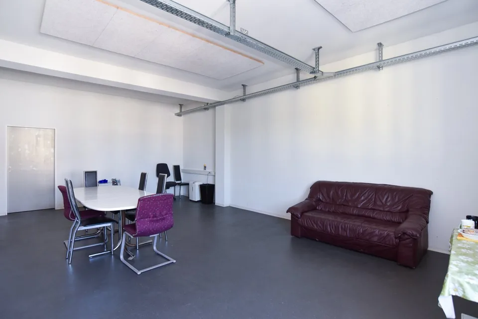 Preiswerte Büro- oder Gewerbefläche an interessanter Lage