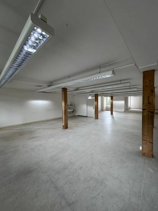 Large office/commercial space in former spinning mill