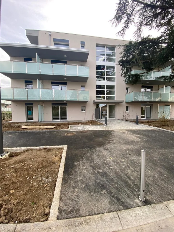 Studio Neuf En Attique proche UNIL / EPFL