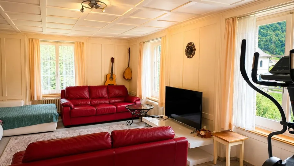 Vielseitiges Wohnhaus zur Miete in Linthal – Foto 12 von 13