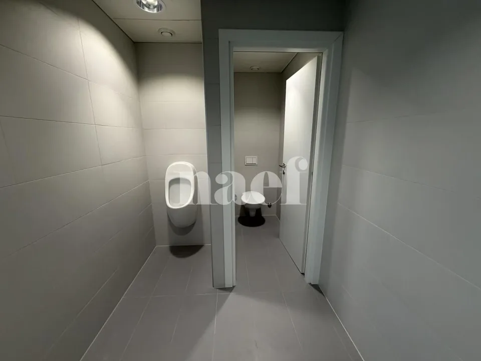Eikenott - Ampia superficie commerciale di ca. 300m2 al 2° piano