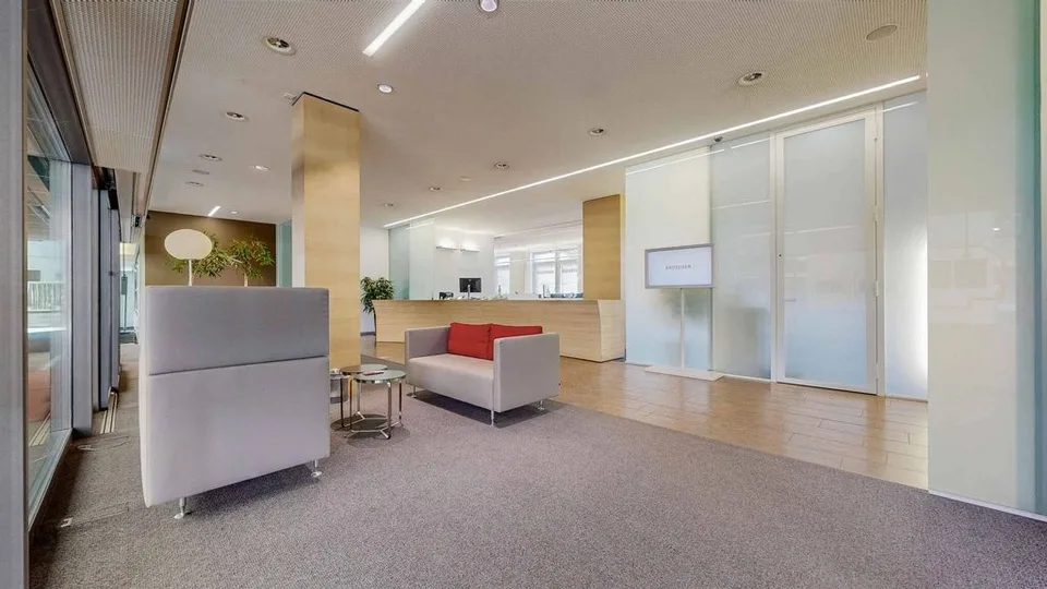 Lichtdurchflutetes Büro im Businessquartier Dübendorf – Foto 11 von 12