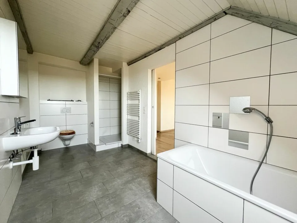 Gemütliche 3.5-Zimmer-Wohnung auf dem Land