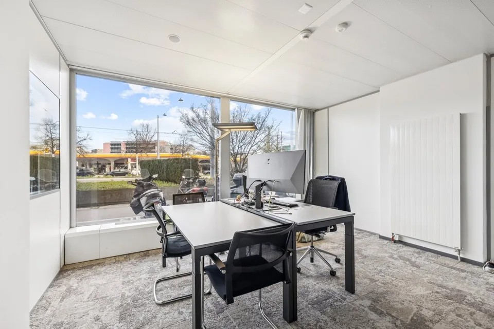 BUREAUX PLUG & PLAY 269 m² | Quartier Pont Rouge – photo 6 sur 10