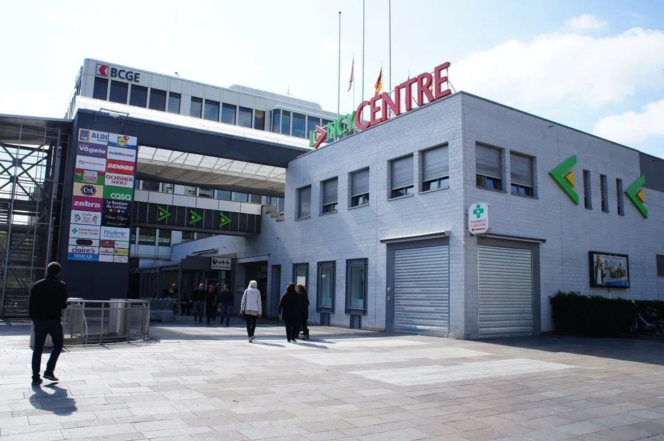 surface de 450m2 dans le centre commercial Lancy Centre