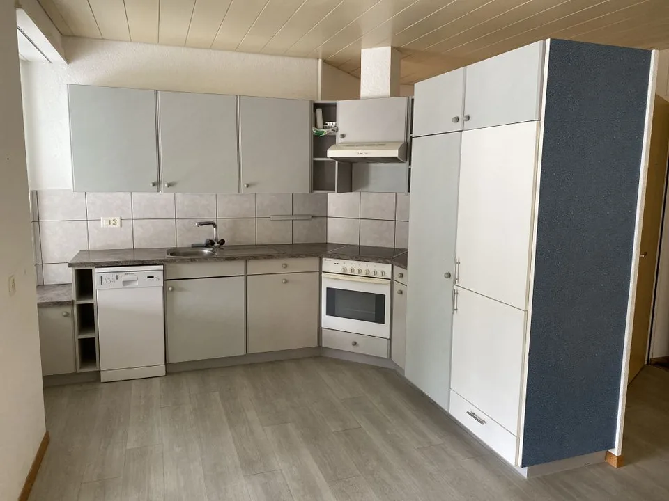 Wohnung mit 3.5 Zimmern komplett renoviert in Tramelan – sofort verfügbar