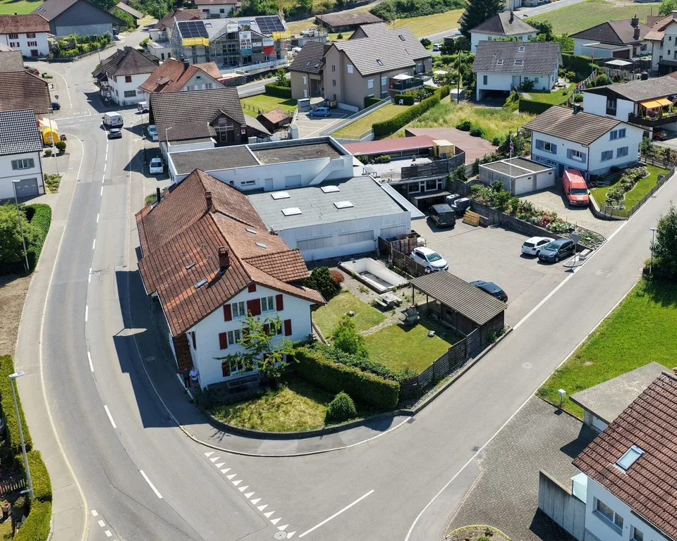 Spazi di laboratorio, ufficio e magazzino raffinati – circa 1.000 m²
