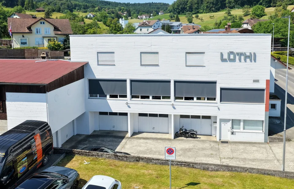 Espaces d'atelier, de bureau et de stockage raffinés – environ 1 000 m² – photo 8 sur 8