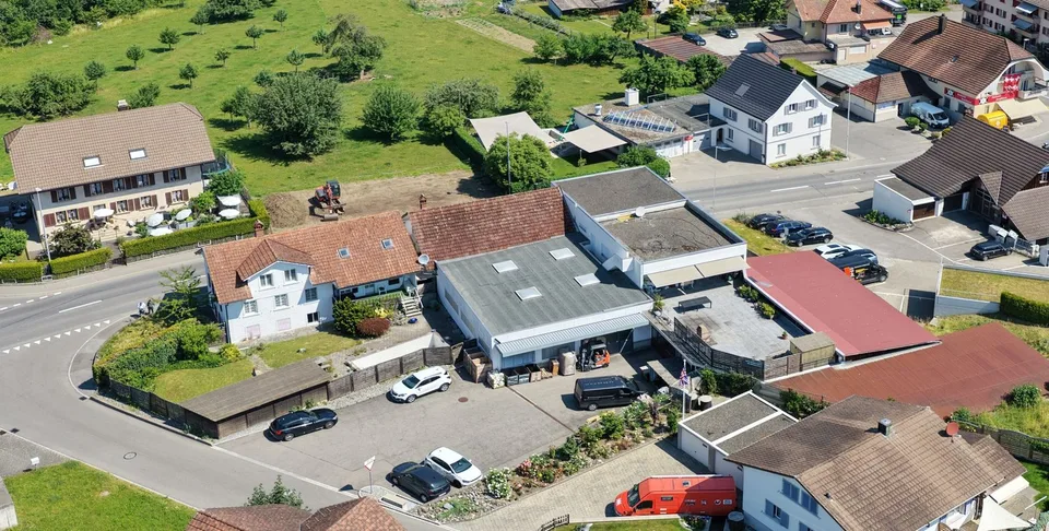 Spazi di laboratorio, ufficio e magazzino raffinati – circa 1.000 m²
