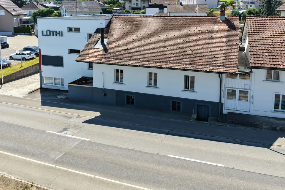 Spazi di laboratorio, ufficio e magazzino raffinati – circa 1.000 m²