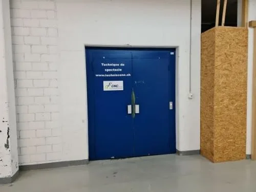 Zu vermieten in einem großen Industrie-, Handwerks- und Verwaltungskomplex, 3 Flächen von 407 m², 250 m² und 165 m² – Foto 22 von 22