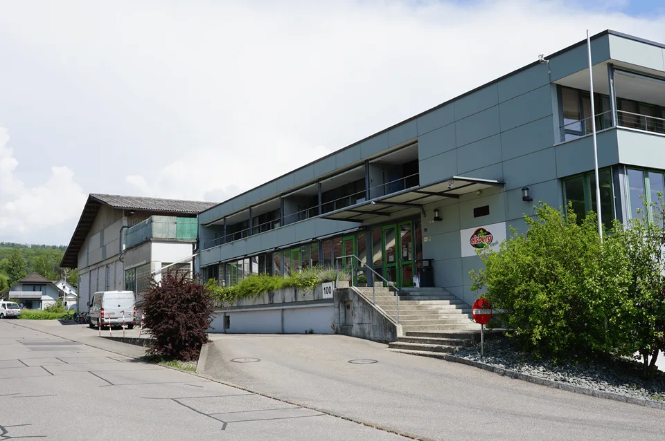 Lager- oder Gewerberaum in Villigen