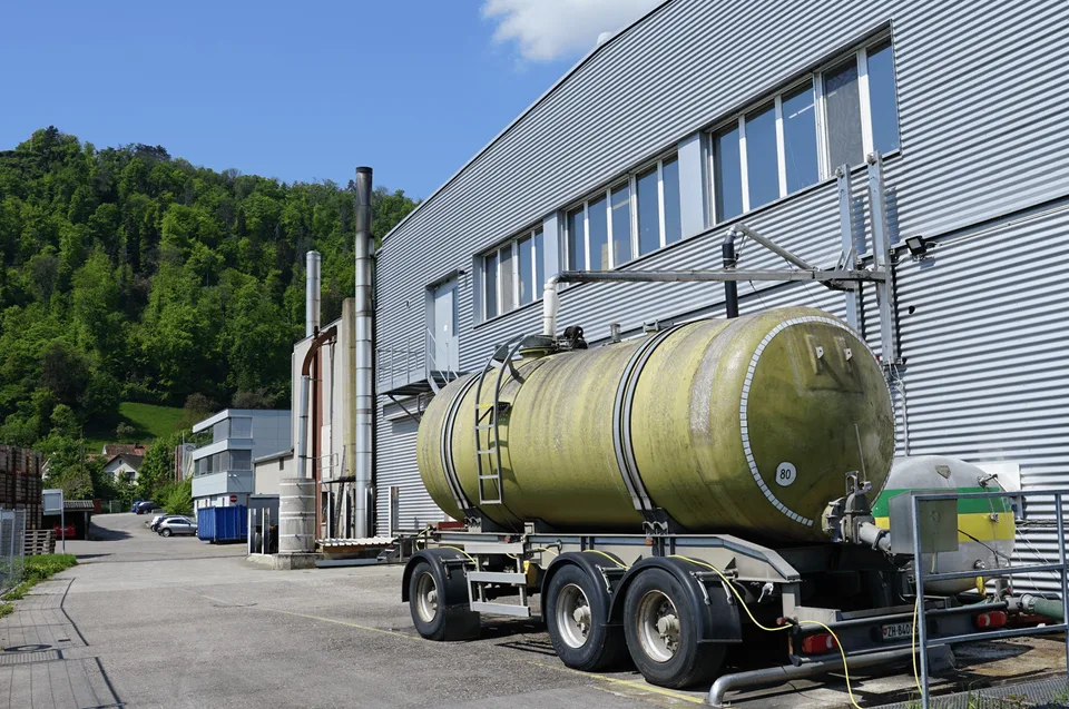 Lager- oder Gewerberaum in Villigen