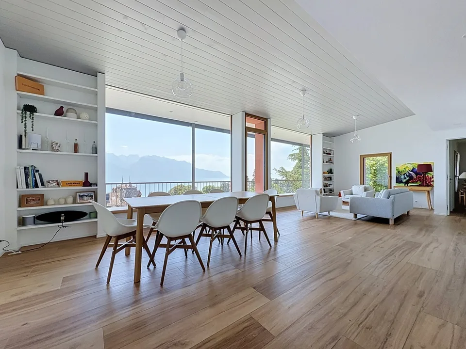 Auf den Höhen von Montreux, prächtige Villa mit Seeblick