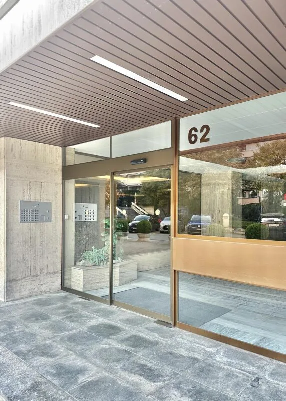 Appartement 7 pièces à Genève - Rez Superieur
