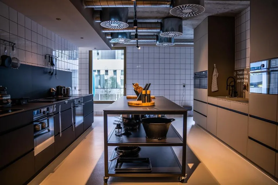 City Pop 2NIGHT Basel – Relax in Style, Just Minutes from Downtown – Foto 20 von 27