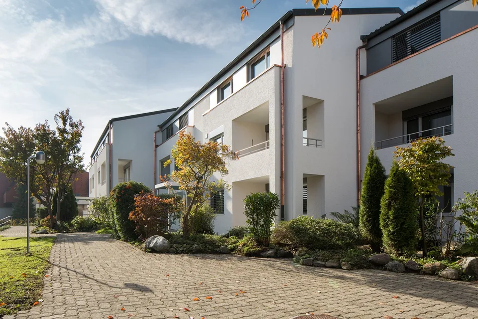 Einstellplatz an der Aubrigstrasse in Thalwil zu vermieten