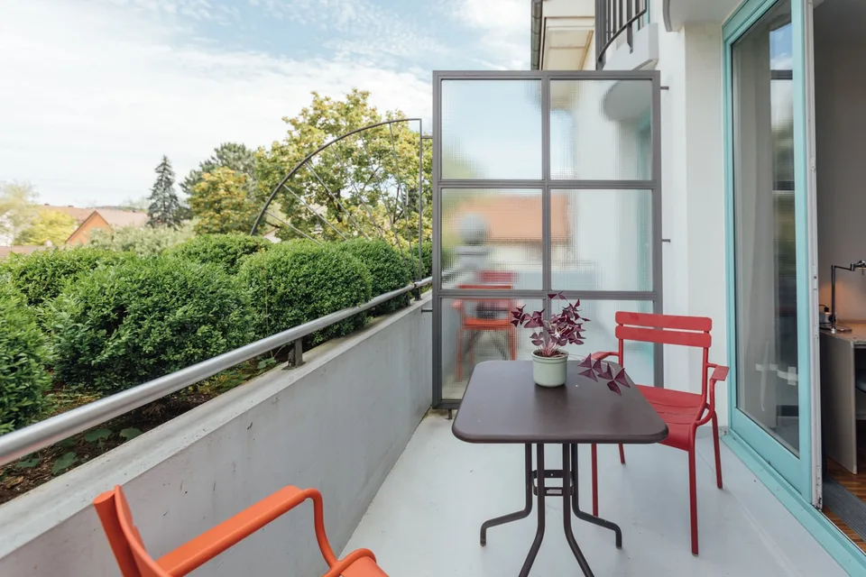 Möbliertes Zimmer mit eigenem Bad | Coliving | Zürich-Kloten