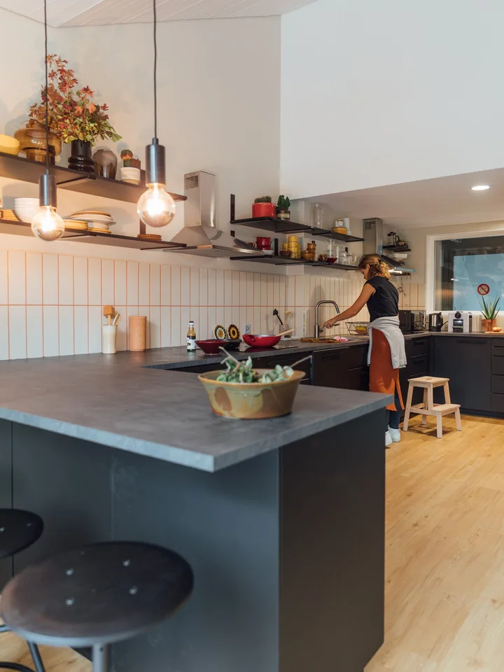 Möbliertes Zimmer mit eigenem Bad | Coliving | Zürich-Kloten – foto 6 di 18