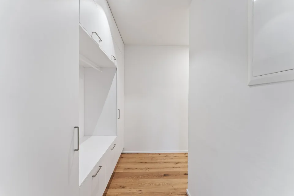 Chambre meublée en colocation dans un immeuble neuf